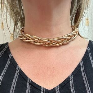 MIKA | Vintage Elegant Gold Colored Braided Cocker Costume Jewelry Necklace